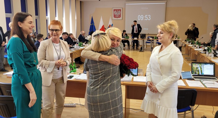 Prezydent Anna Mieczkowska z wotum zaufania i absolutorium za 2021 rok