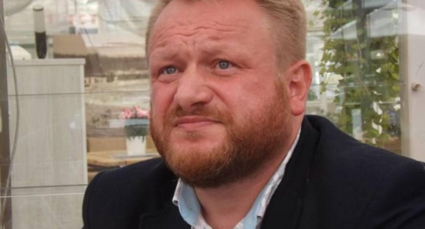 Kuchnia czy kultura polityczna? Radny Woźniak wykluczony z Komisji Rewizyjnej