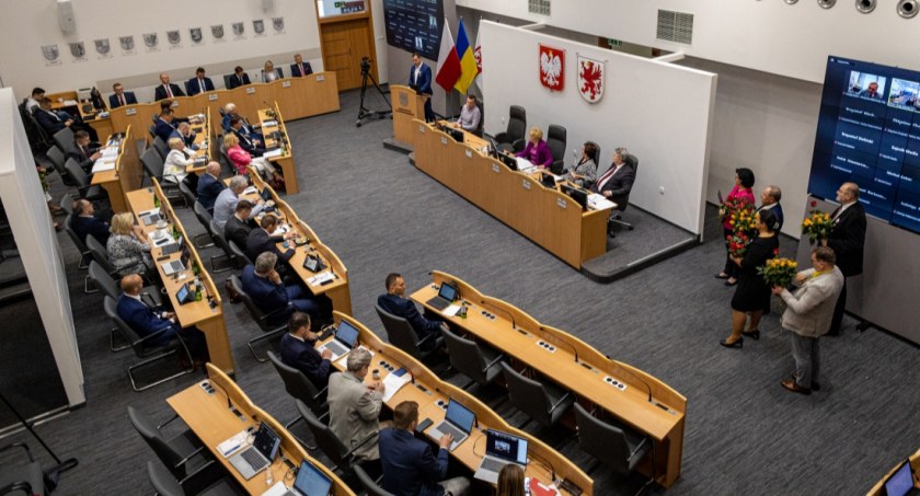 Sejmik przyjął raport o stanie regionu i udzielił absolutorium Marszałkowi i Zarządowi Województwa