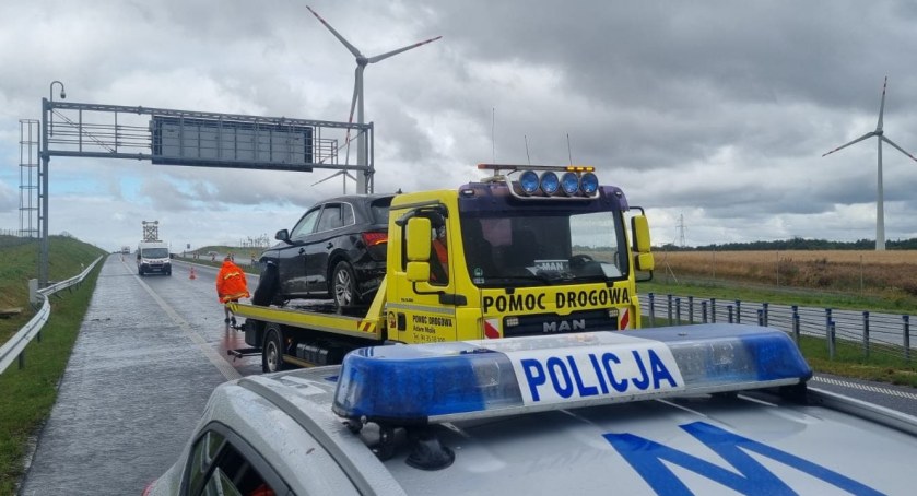 Droga S6. Audi wjechało w bariery