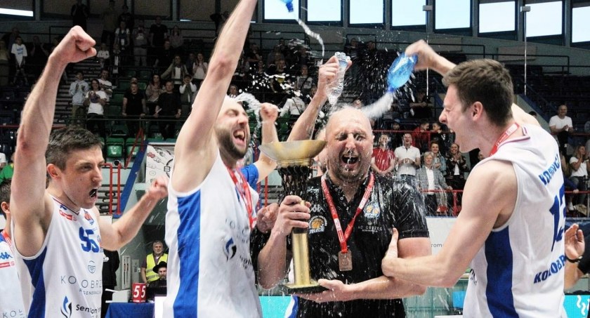 Sensation Kotwica w komplecie. Za tydzień ruszą przygotowania
