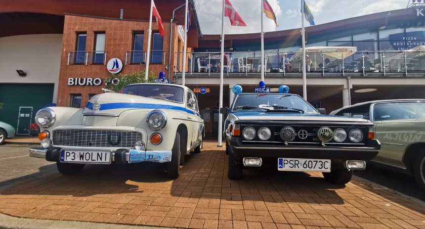 Zabytkowe pojazdy w kołobrzeskim porcie (foto,video)