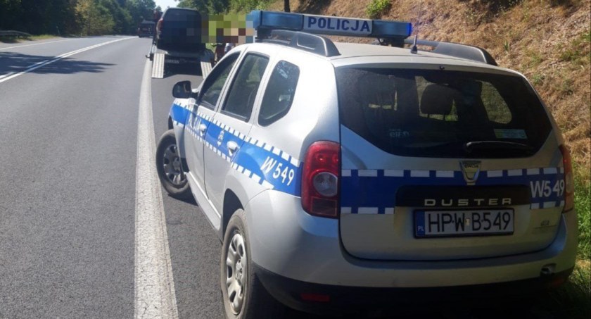 Bez prawa jazdy przyjechał na policję... samochodem 