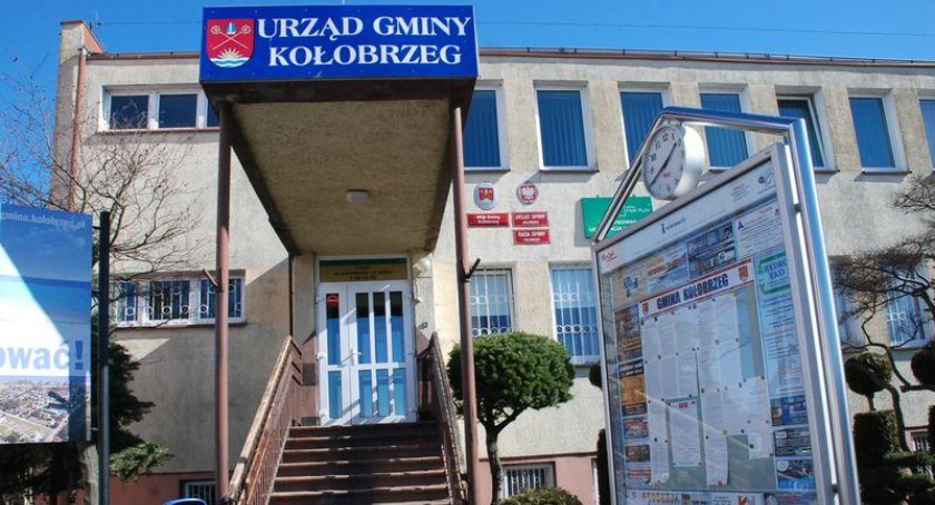 Urząd Gminy na celowniku służb antykorupcyjnych? Wójt gminy Kołobrzeg jest niedostępny... 