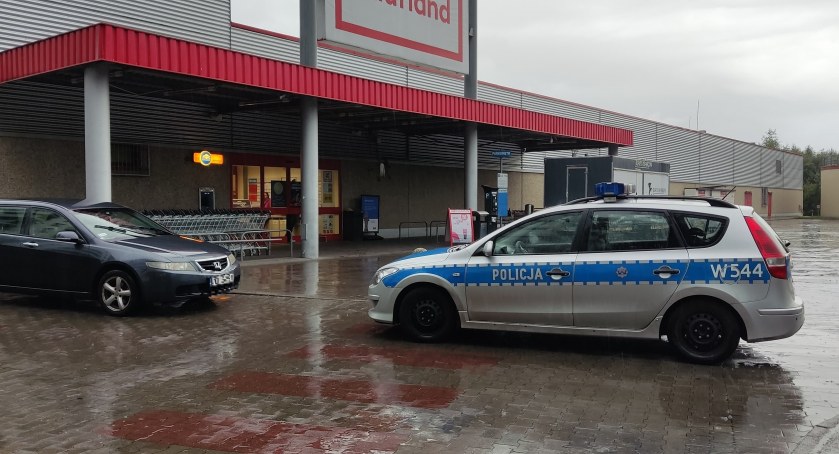 Kaufland zamknięty. Włamanie do jubilera