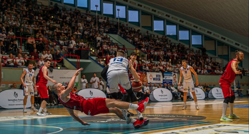Hala Milenium pękała w szwach. Pierwszy mecz Sensation Kotwicy (foto)