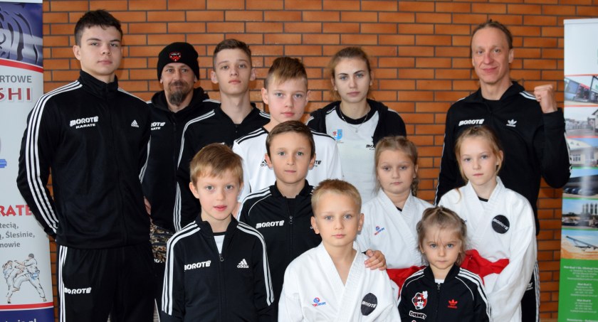 10 medali na Ogólnopolskim turnieju karate