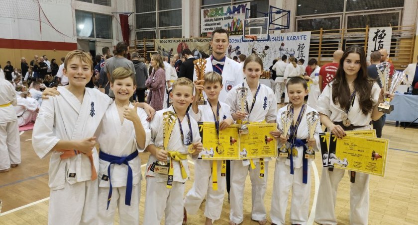 Siedem medali kołobrzeskich karateków w Bydgoszczy