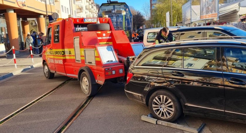 Mercedes blokował wjazd do portu