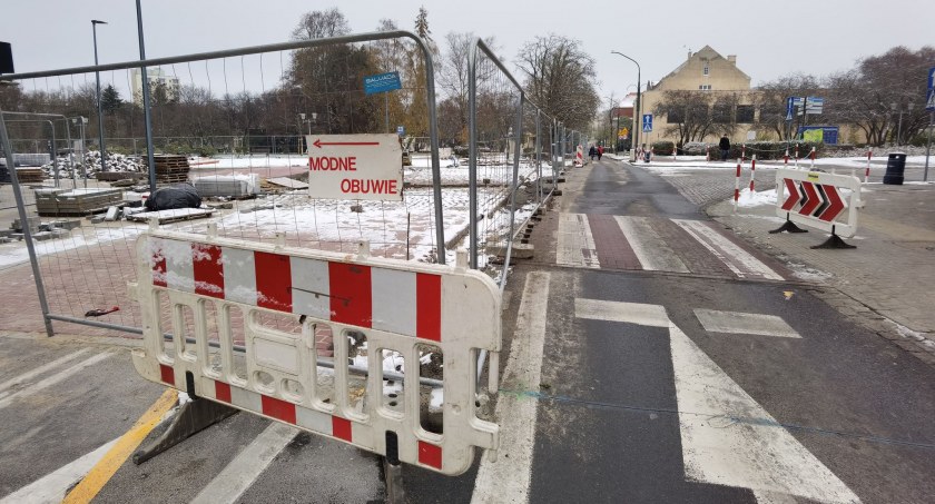 Przebudowa Armii  Krajowej – ostatni etap. Ważne zmiany dla kierowców w centrum Kołobrzegu