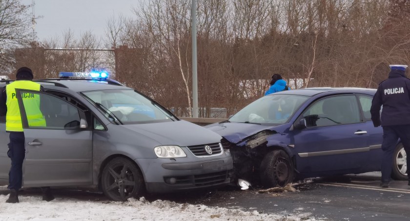 Czołówka w Kołobrzegu. Wyjazd z miasta jest zablokowany (foto)