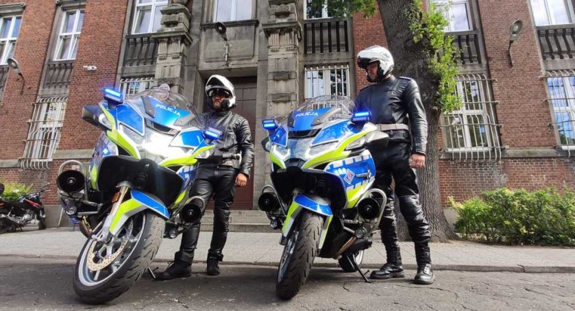 Na starcie można zarobić 4 500 zł. Ruszył nabór do policji 