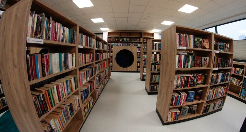 Biblioteka na Ogrodach otwarta od piątku. „Inwestycja wyczekiwana przez mieszkańców” (wideo)