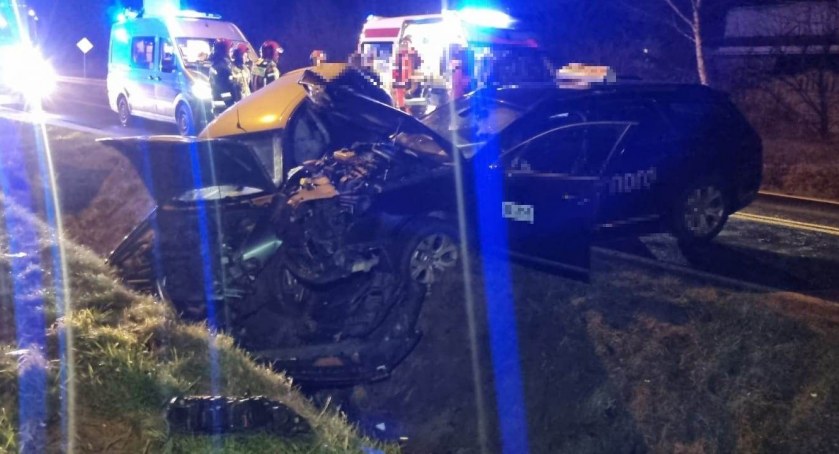 Groźny wypadek w Kołobrzegu. Kierująca była pijana (foto)