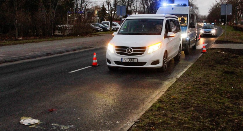 Potrącenie na pasach w Kołobrzegu. Starsza kobieta w szpitalu