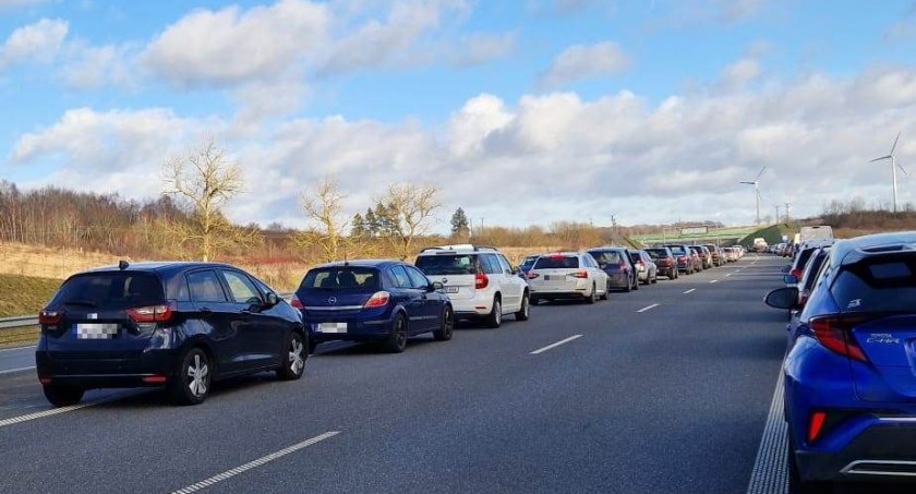 Wypadek pod Kołobrzegiem. Korytarz życia na S6