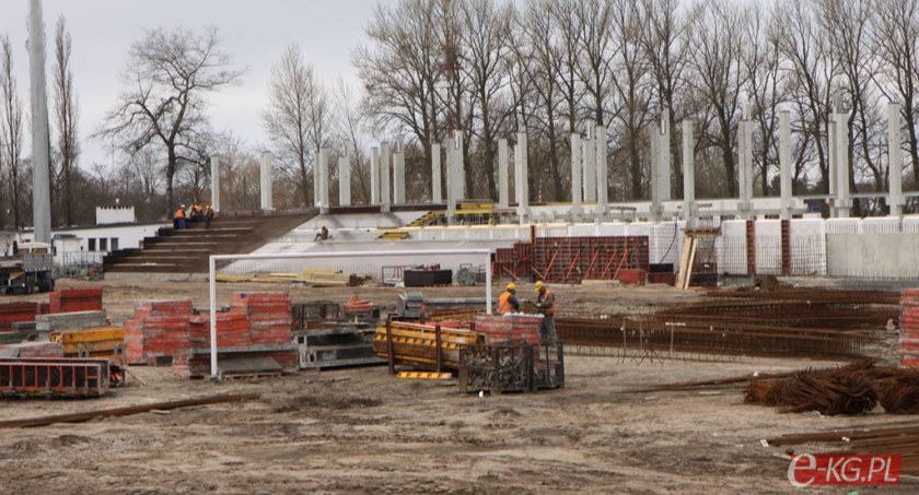 Stadion Miejski im. Sebastiana Karpiniuka w Kołobrzegu - zdjęcia z budowy