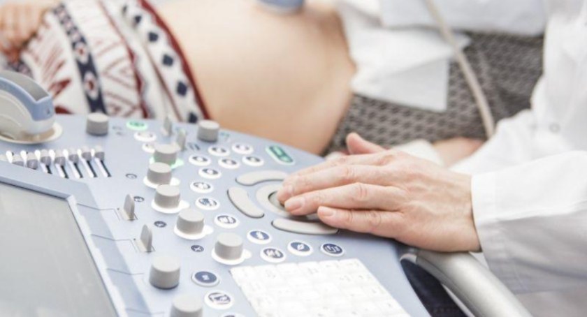 Kołobrzeg z umową wsparcia na program in vitro. Dofinansowanie umożliwi wykonanie 20 procedur