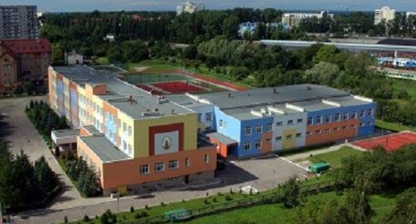Badanie wzroku uczniów -  #MojaSzkołaZdrowaSzkoła