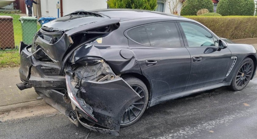 Zderzenie porsche i audi (foto)