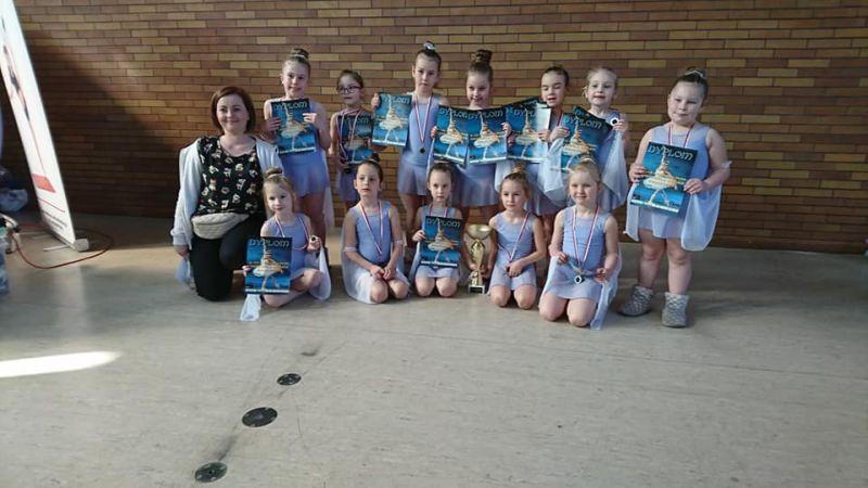 Swan Dance ponownie na podium