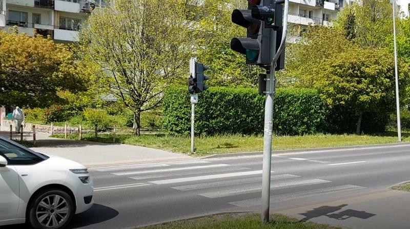 Zielone światło za krótkie dla pieszych. „Starsi nie będą biegać