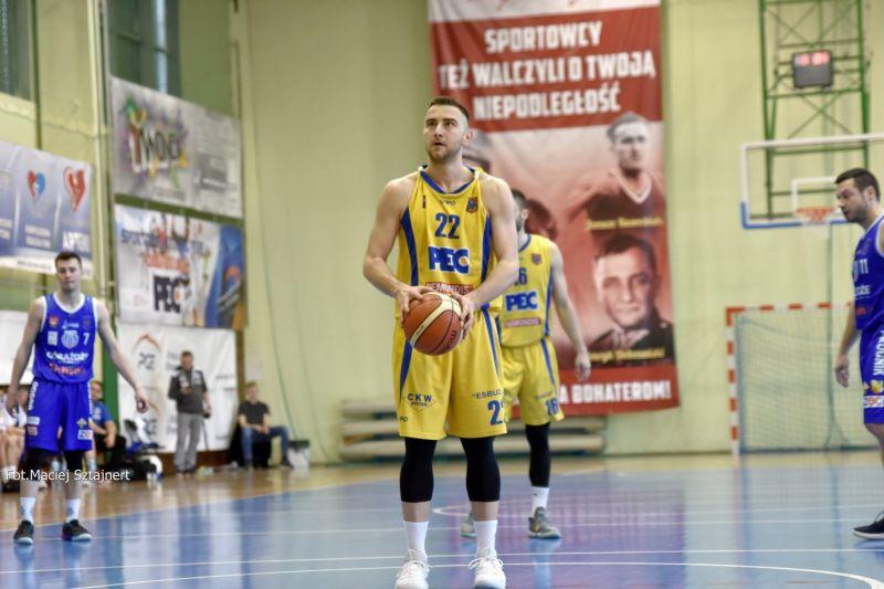 Bartosz Wróbel pierwszym wzmocnieniem Kotwicy. Kapitan odchodzi do Czarnych