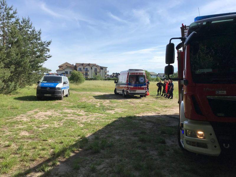 Ratownicy postawieni na nogi, na morzu miał zagiąć kitesurfer