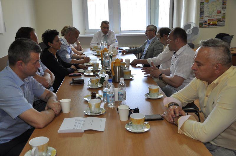 Plan remontowo-inwestycyjny z gminami