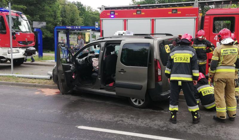 Ściął znak i latarnię