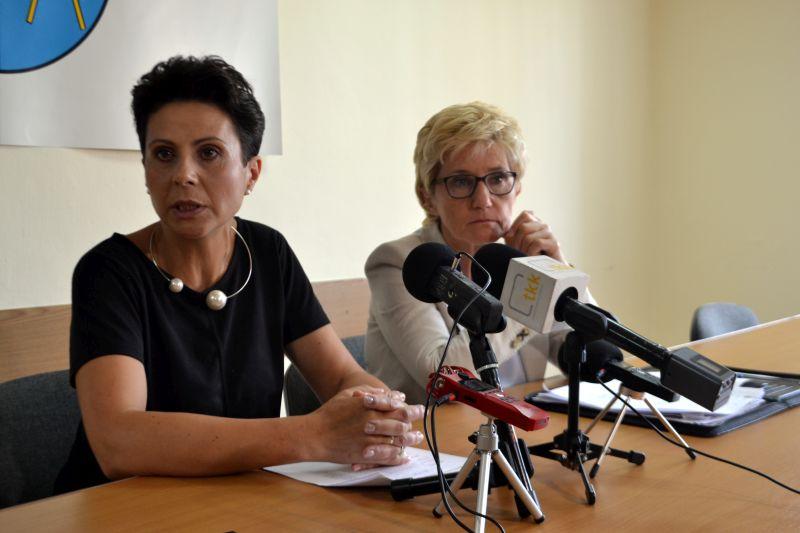 Dwa roczniki idą do szkół. Prawie 400 uczniów nie dostało się do szkół średnich (video)