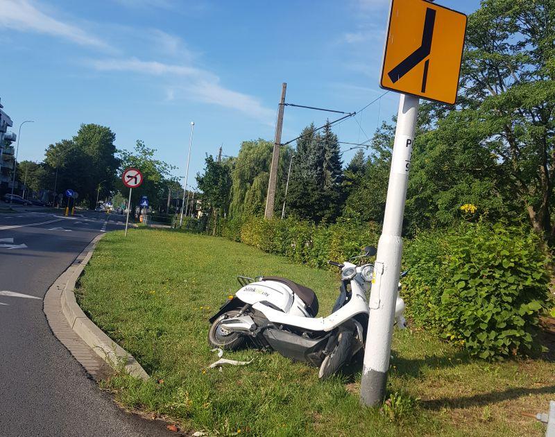 Pijany 20-latek wjechał w karetkę
