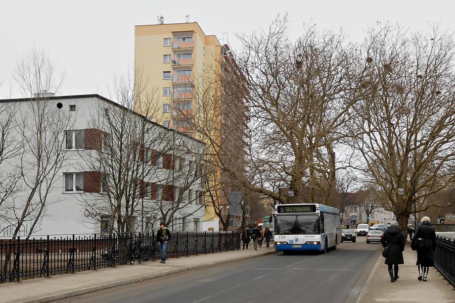 Kołobrzeskie autobusy – więcej osób za darmo, radni klepnęli ceny biletów