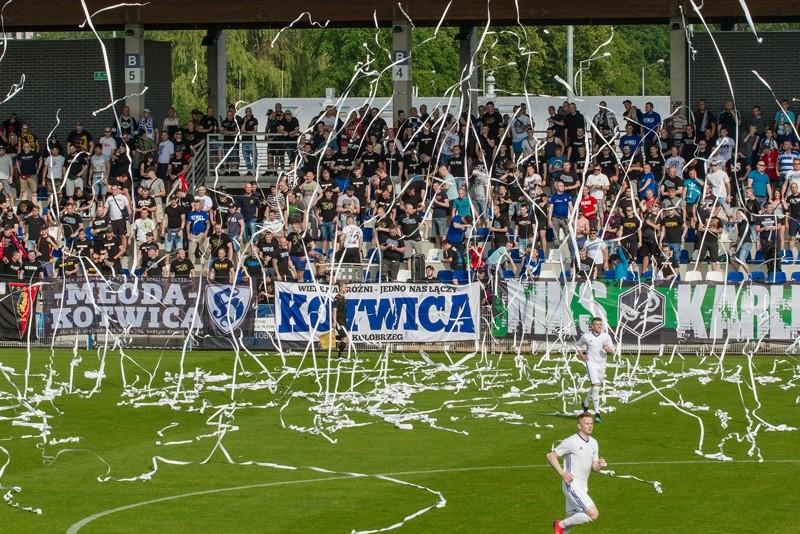 W sobotę z Nielbą Wągrowiec. Kibice zachęcają do przybycia na stadion