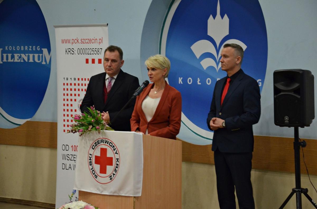 Wyróżniono krwiodawców i działaczy na 100-lecie PCK (foto)