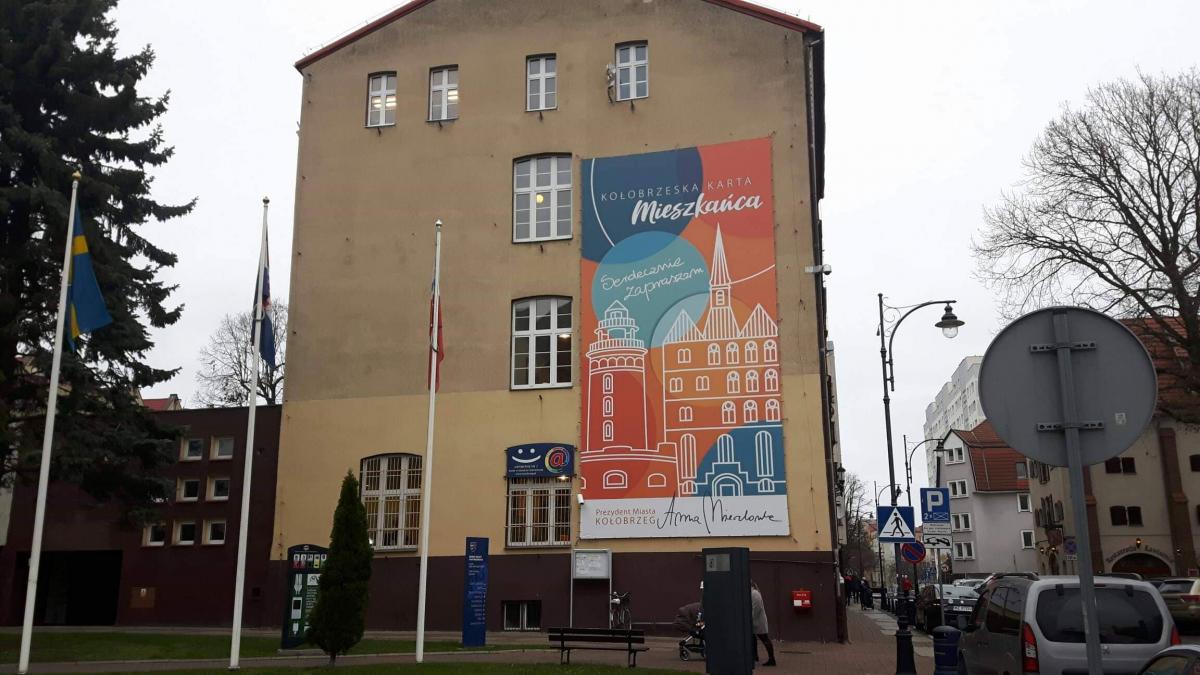 Baner bez krzyża ma zniknąć w najbliższą sobotę. Magistrat: szykujemy dekorację świąteczną
