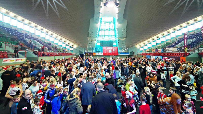Kołobrzeskie Mikołajki w Hali Milenium (Foto)
