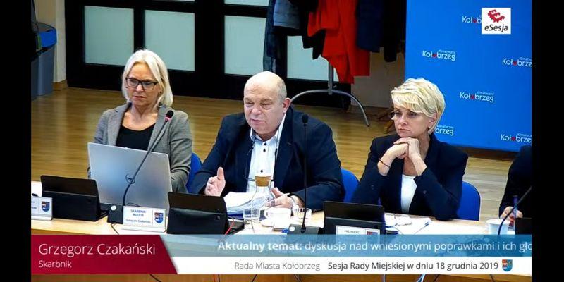 Budżet uchwalony. Według zaplecza prezydent „prorozwojowy