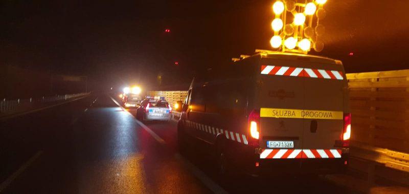 Opel zatrzymał się na S6. Jego kierowca nie miał uprawnień