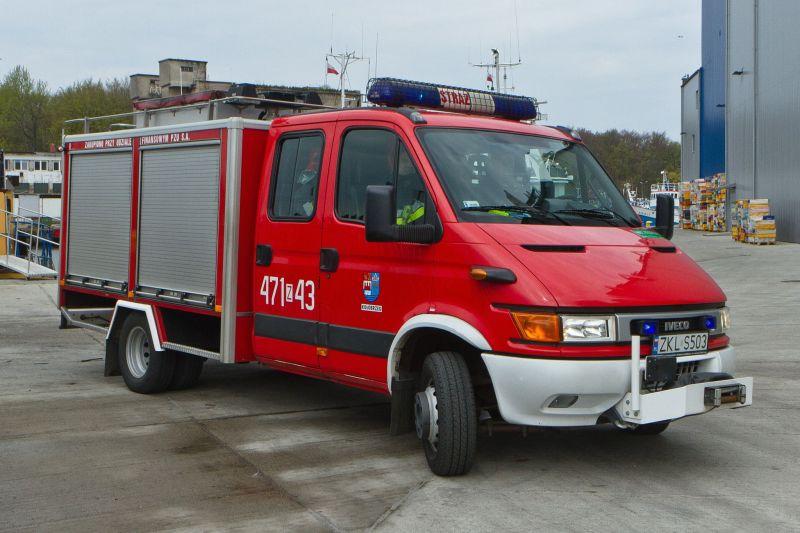 Nowy samochód dla kołobrzeskiej straży. Stary - nowy samochód dla OSP Stojkowo
