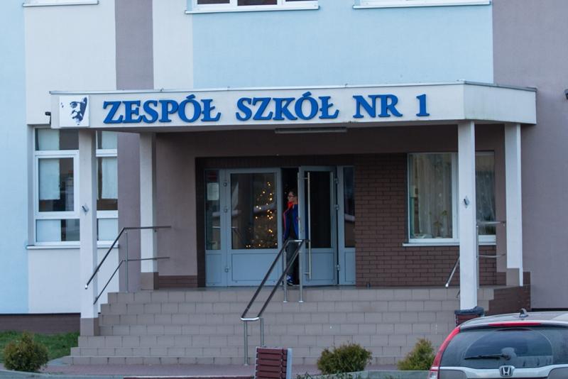 Uczeń wrócił z Włoch i gorzej się poczuł. Dyrekcja 