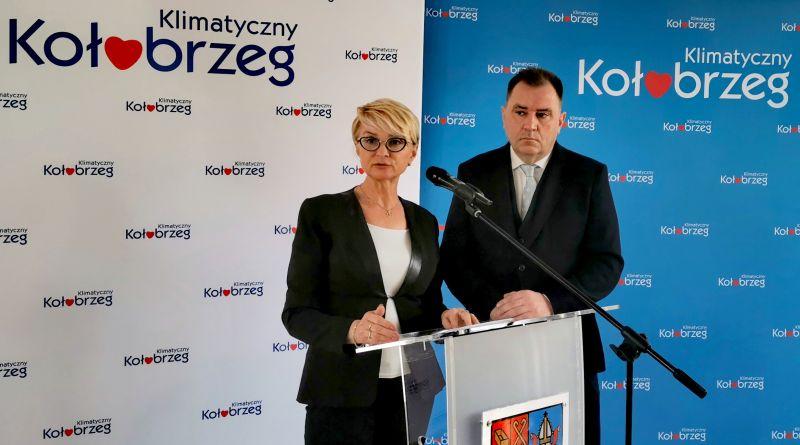 Bezpłatne strefy parkowania w całym mieście, ograniczenie liczby pasażerów w autobusach miejskich. Zobacz, jakie działania podjął samorząd na czas kwarantanny (video)