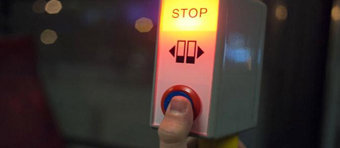Komunikacja wyłącza przyciski do otwierania drzwi w autobusach