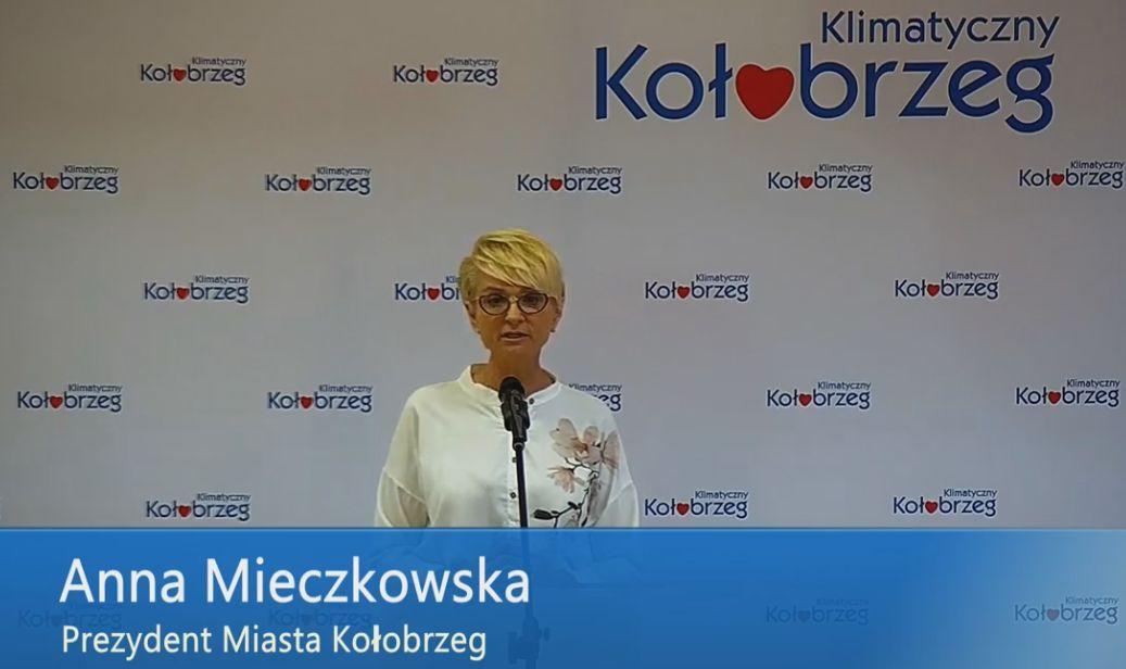 Kolejne ograniczenia. Będą wzmożone patrole na ulicach, skwerach, parkach (video)