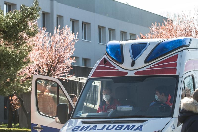 Coraz więcej kołobrzeskich medyków na kwarantannie domowej. Psychiatria zdziesiątkowana. „Testy to jedyne rozwiązanie”