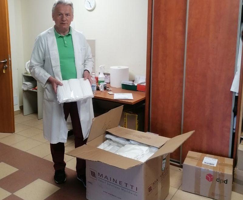 Gmina Kołobrzeg przekazuje maseczki szpitalowi i policji
