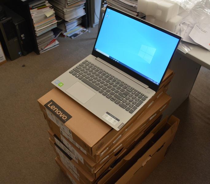 Gmina Kołobrzeg zakupiła laptopy dla szkół 
