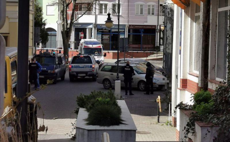 Ranny mężczyzna i interwencja policji w kołobrzeskim porcie