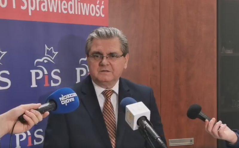 Hoc o obowiązkowych testach dla personelu medycznego. „To czysty populizm”