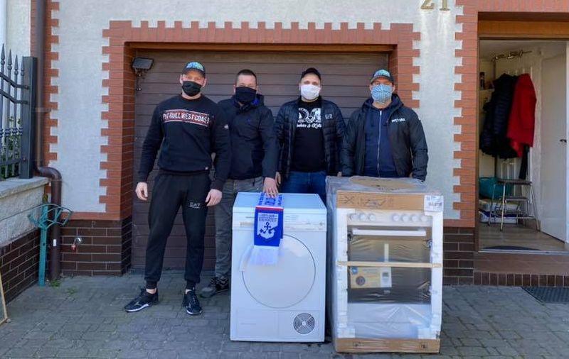 Kołobrzescy kibice zakończyli kolejną akcję pomocową. Tym razem wsparli dzieci i seniorów